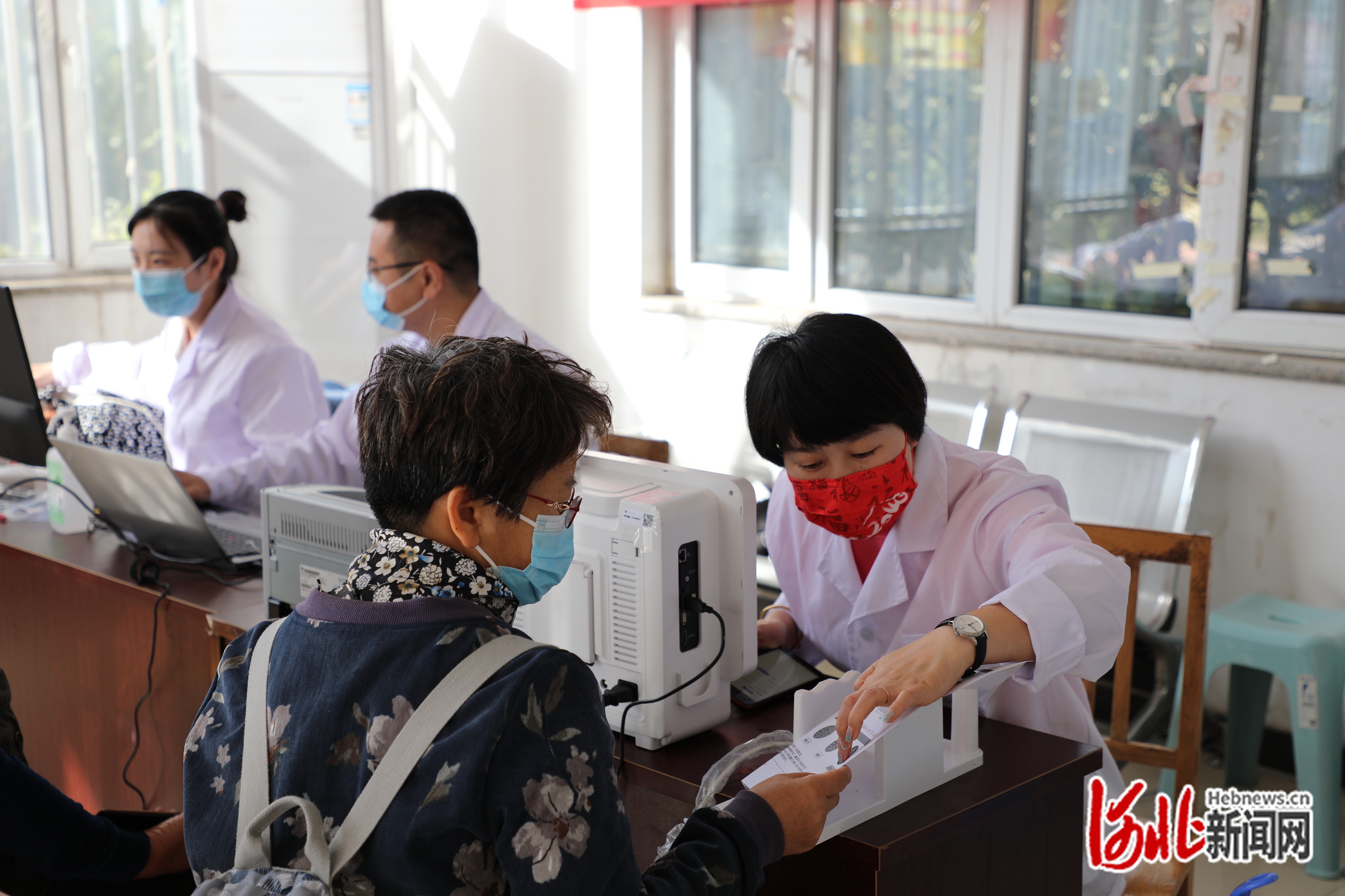 1664881059209359.jpg 医护体检+.JPG