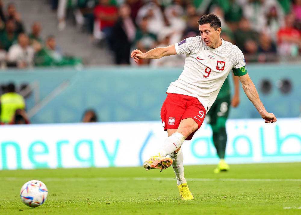 波兰20击败沙特莱万收获世界杯首粒进球