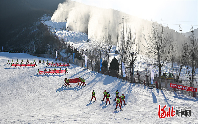 2022年12月24日,第九届全国大众冰雪季河北分会场活动暨河北省"健康