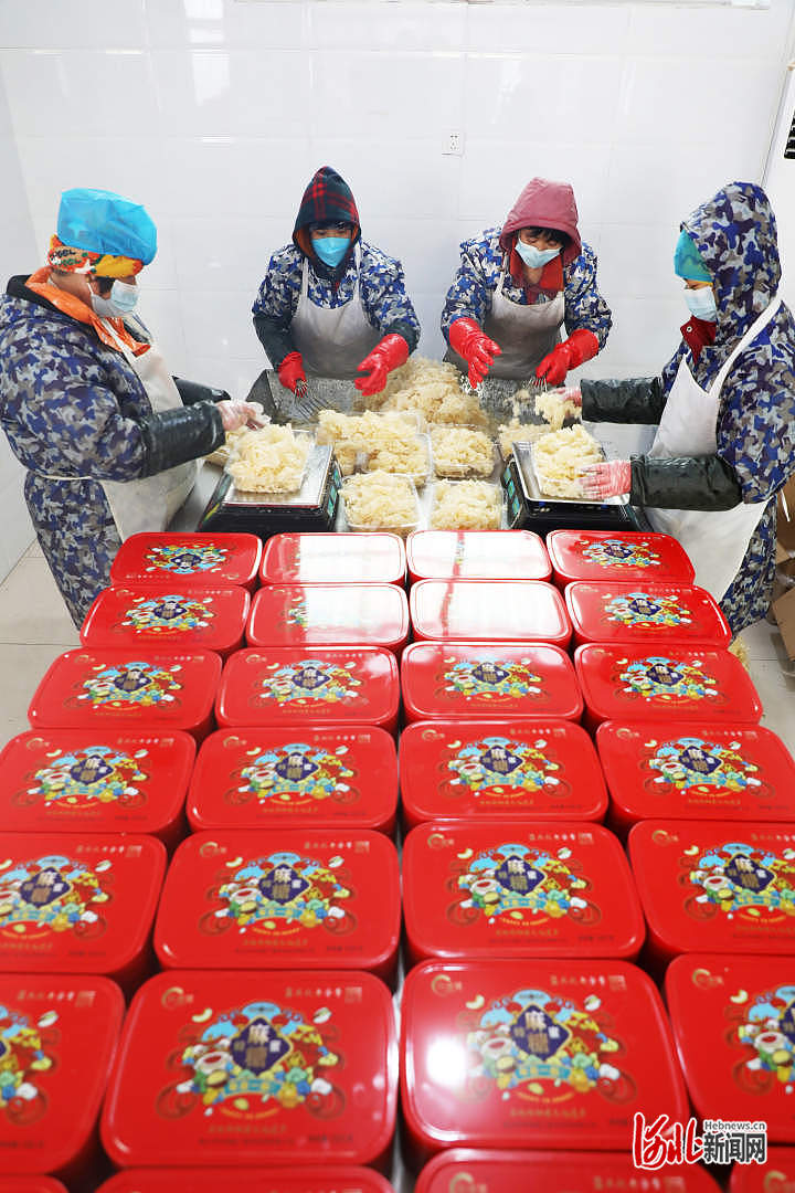 河北丰润：麻糖飘香迎新春2.jpg