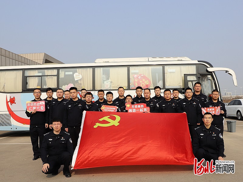 1675929156193927.jpg 合影.jpg