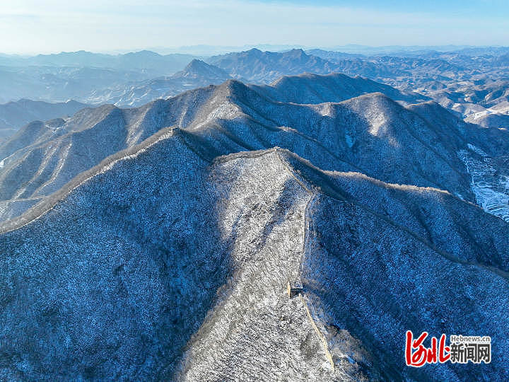 河北：长城雪景美如画8.jpg