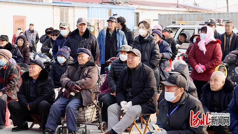 曹妃甸区孙塘庄百姓在家门口过足了评剧戏瘾    曹妃甸区文旅局供图(1).jpg