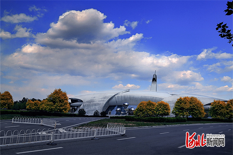 燕郊高新区：“软”“硬”环境同发力 倾心筑巢引凤栖(图1)