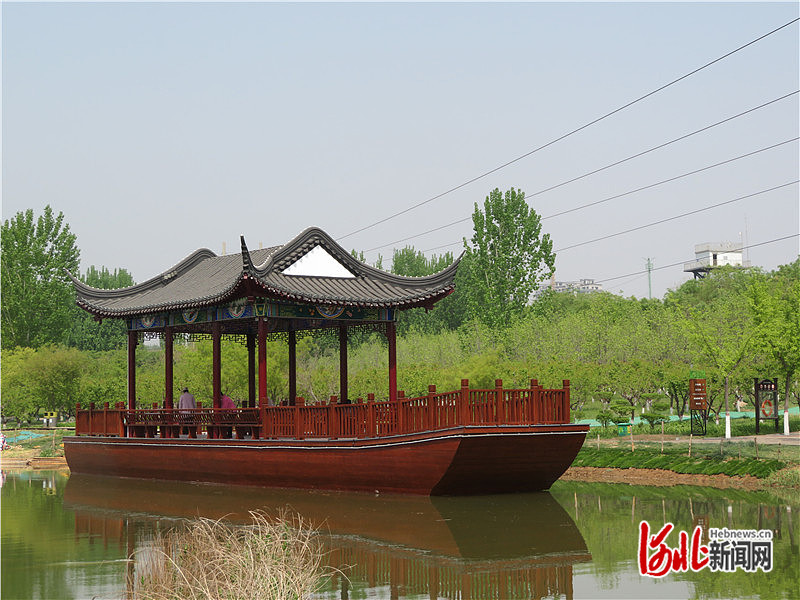 石家庄市井陉矿区杏花沟生态公园新建4座江南风情舫榭廊亭