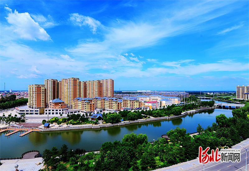 图1：这是生态良好、环境优美的乐亭县城住宅小区一景。河北日报通讯员刘江涛摄.jpg