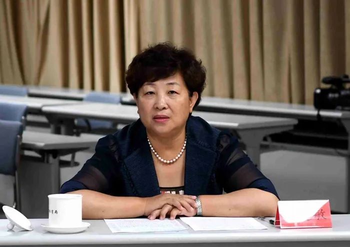 天津市体育局党组书记,局长李克敏此外,三方还将共同协调国内外各类