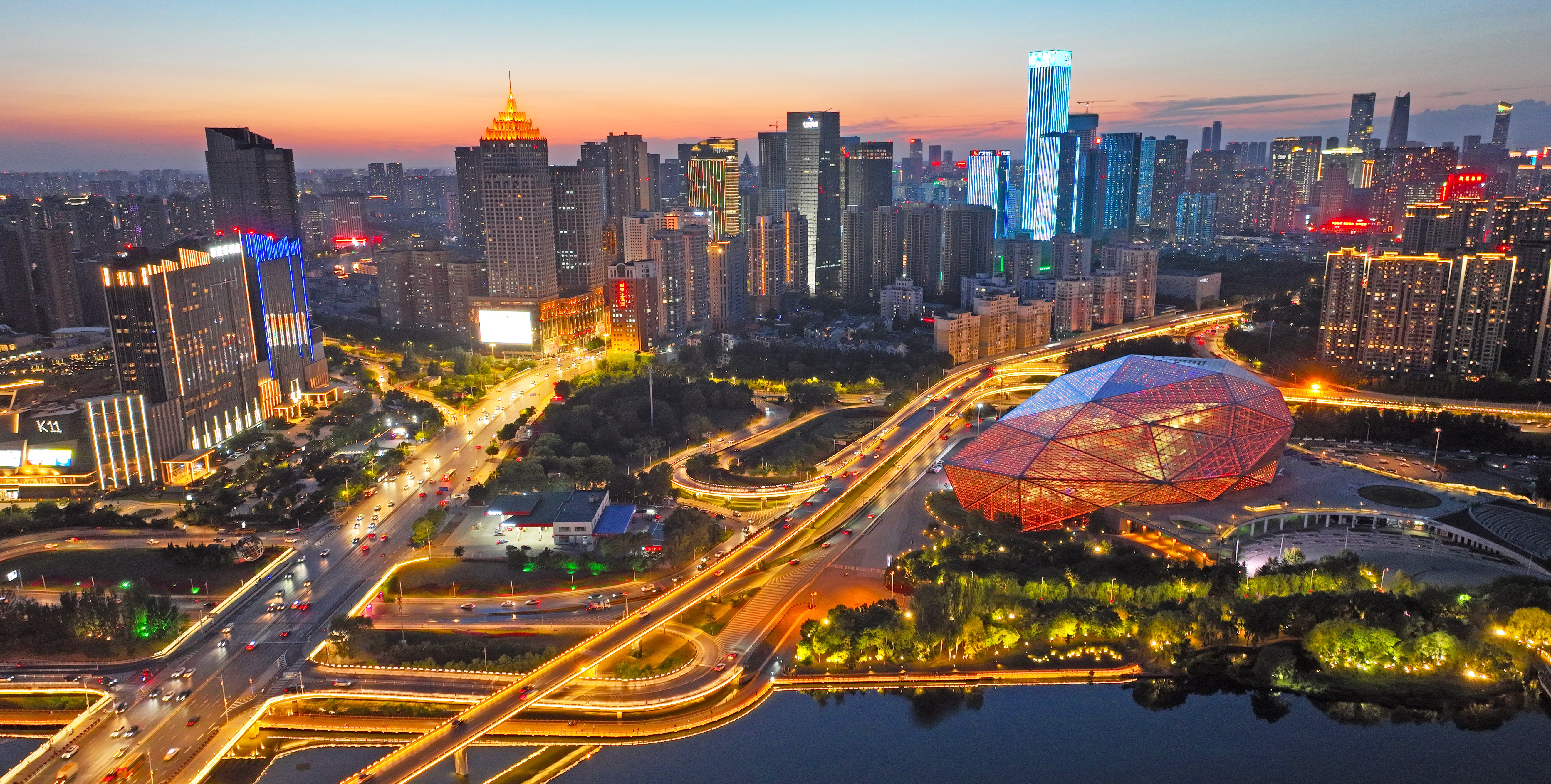 组图向新而行活力沈阳