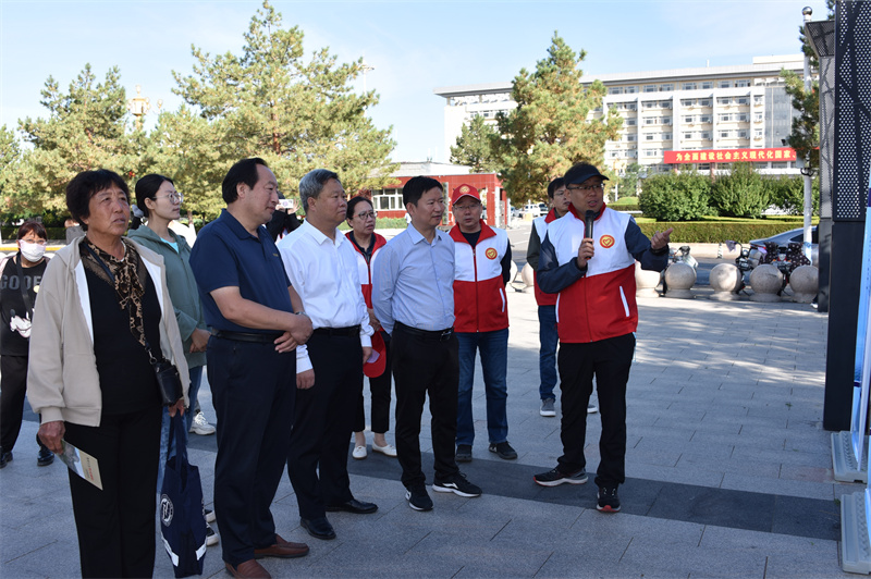 河北省地质环bob官方下载链接境监测院在阳原县开展2023年全国科普日主题宣传活(图3)