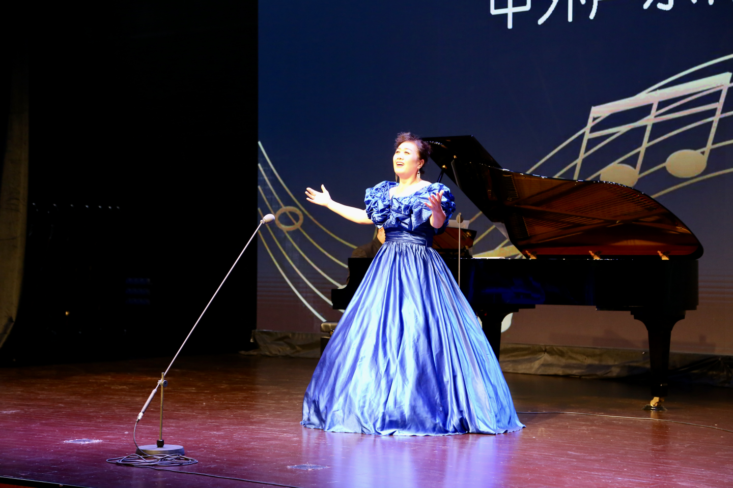 艺考之声中外声乐作品演唱会在石家庄大剧院成功举办