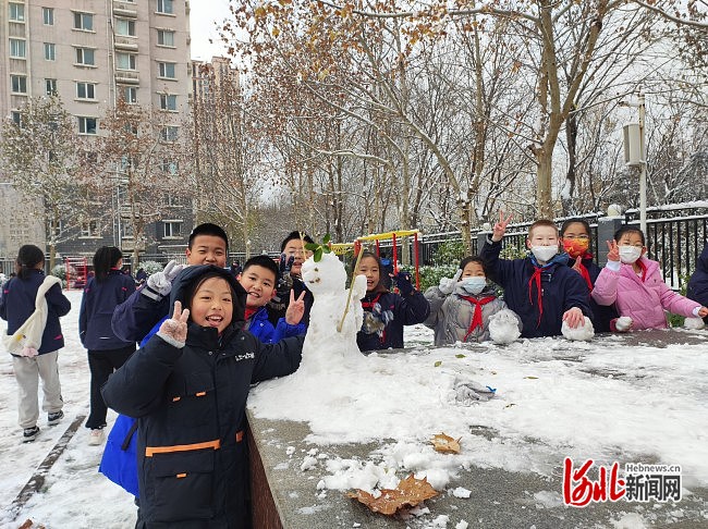 石家庄市行知小学开展冰雪主题活动