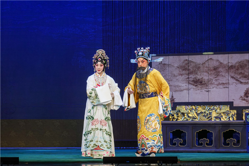 共赏国粹好戏国家京剧院新编历史剧纳土归宋石家庄精彩上演