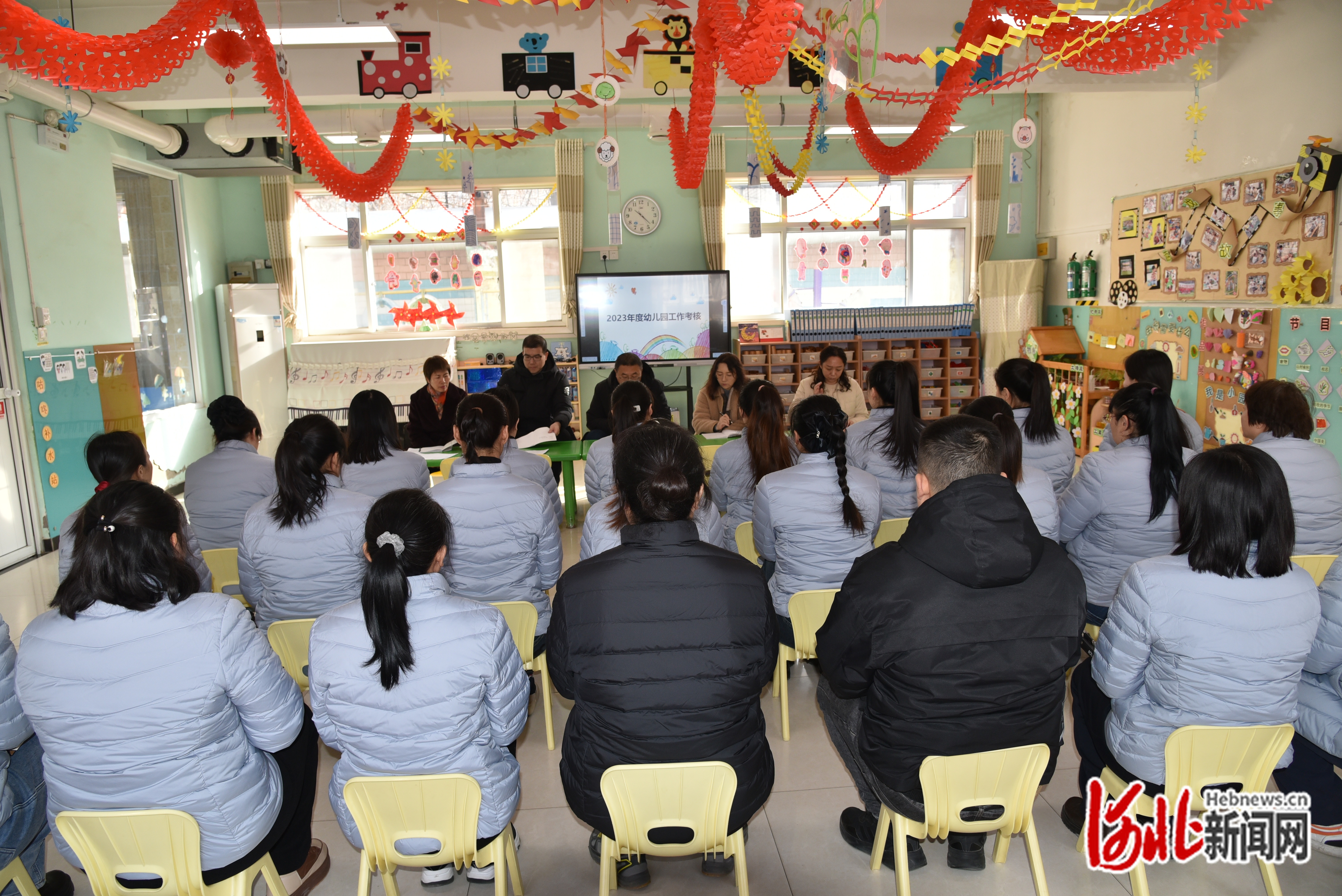 石家庄长安区教育局考核组走进区第九幼儿园