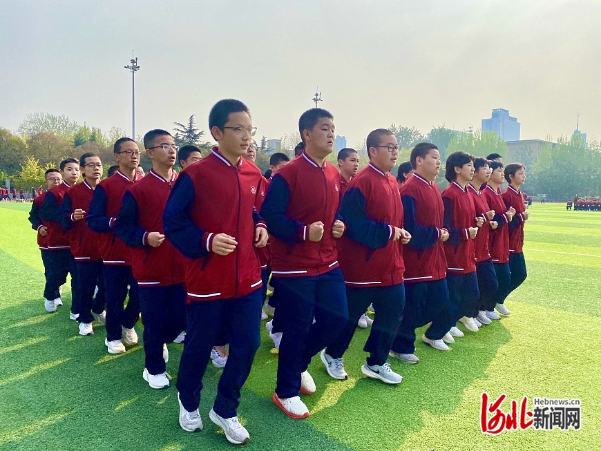 石家庄市第二十二中学初中部举行跑操比赛活动