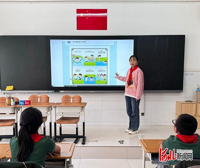 石家庄市公园城小学开展"增强防溺水意识"安全教育活动