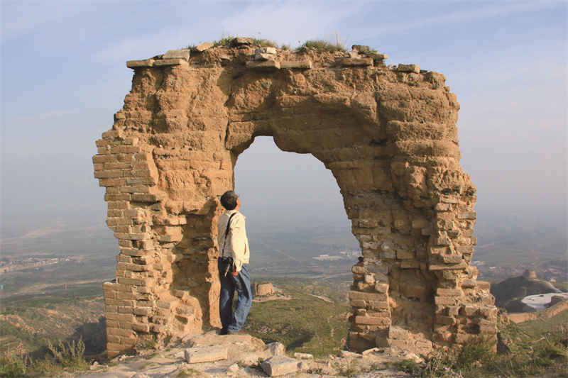 深读周刊·人物|对话董耀会:一场没有终点的长城行走
