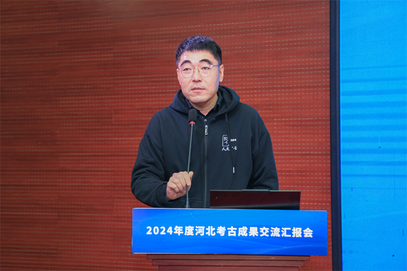 王子奇.jpg