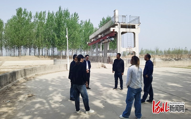 河北省自然资源厅驻河间市武庄村下沉工作队：邀请沧州市专家团队开展农田水利与种植技术培训