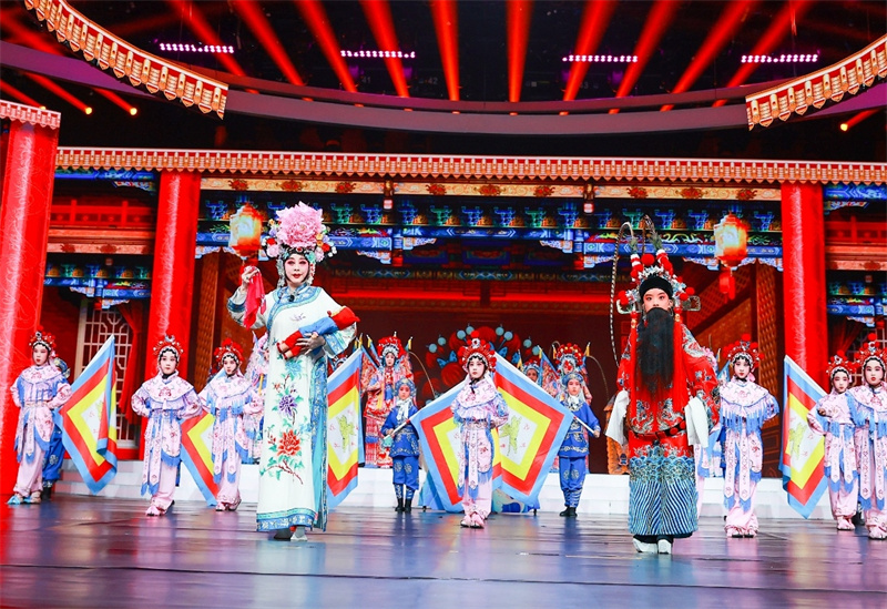 京剧《坐宫》选段 梁维玲 饰 铁镜公主).jpeg